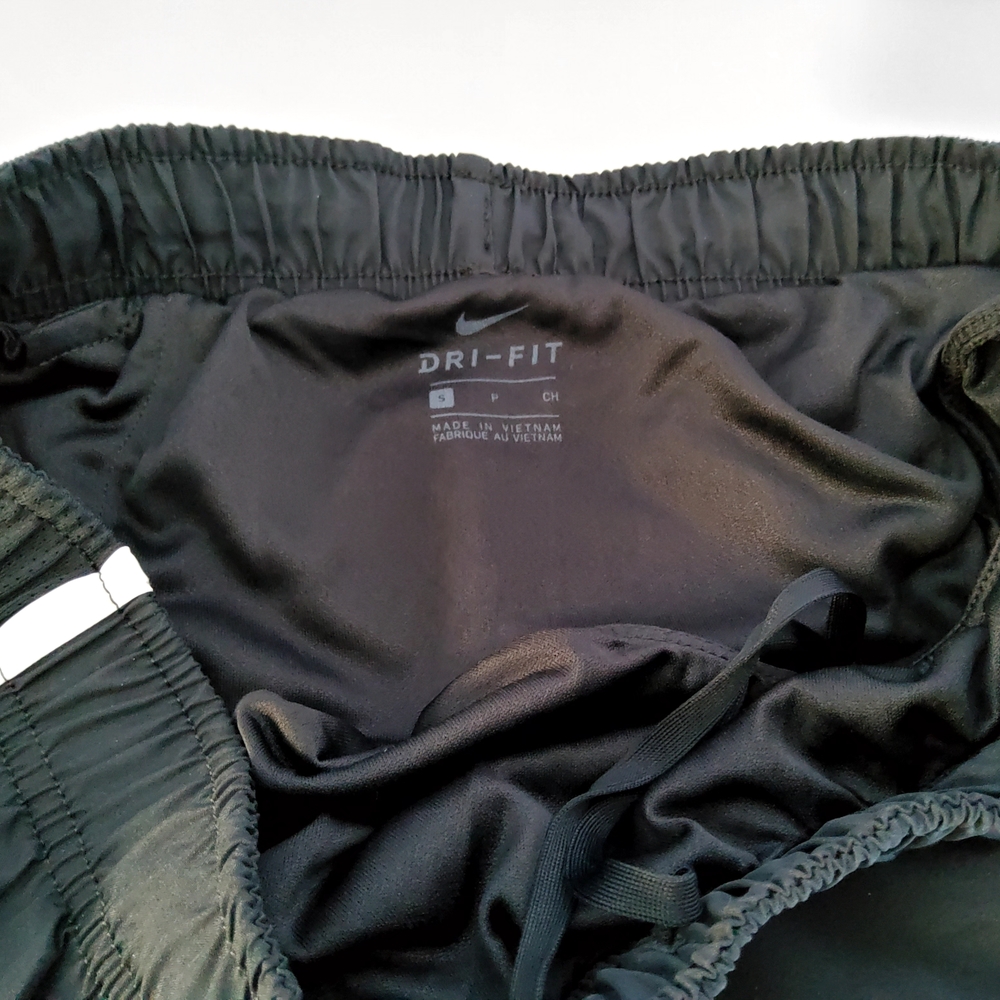 (NEW) Nike Womens Dri-Fit Running Shorts Black & White Mesh Sides Liner Size S - Picture 4 of 7